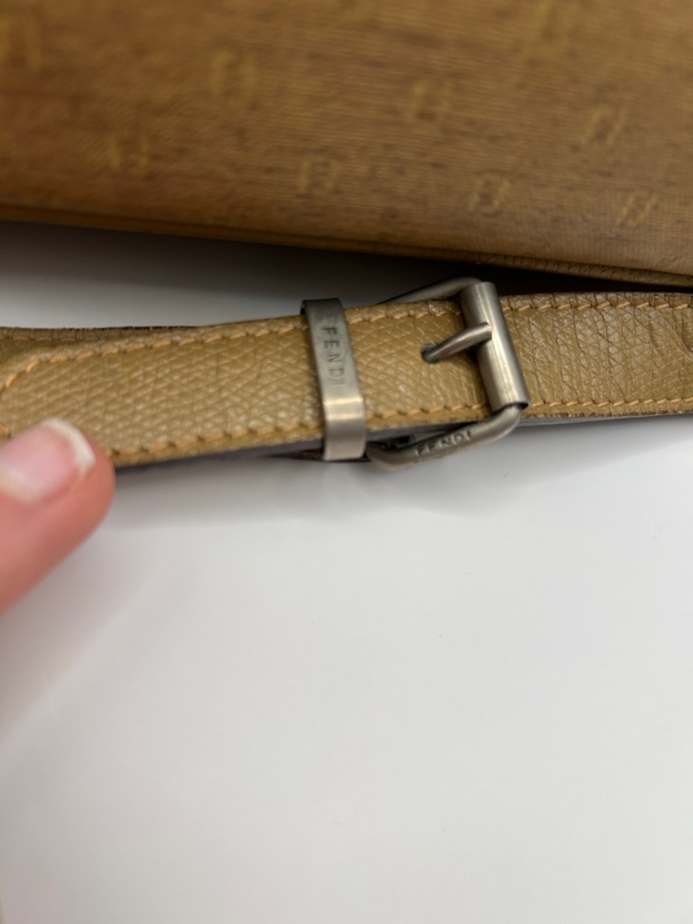 Fendi vintage monogram crossbody - Picture 3 of 15